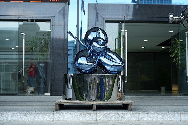 Custom Mirror Polished Stainless Steel Balloon Flower Sculpture – Modern Art for Public & Commercial Spaces